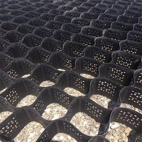 钢塑复合土工格栅 现代土工材料的革新应用